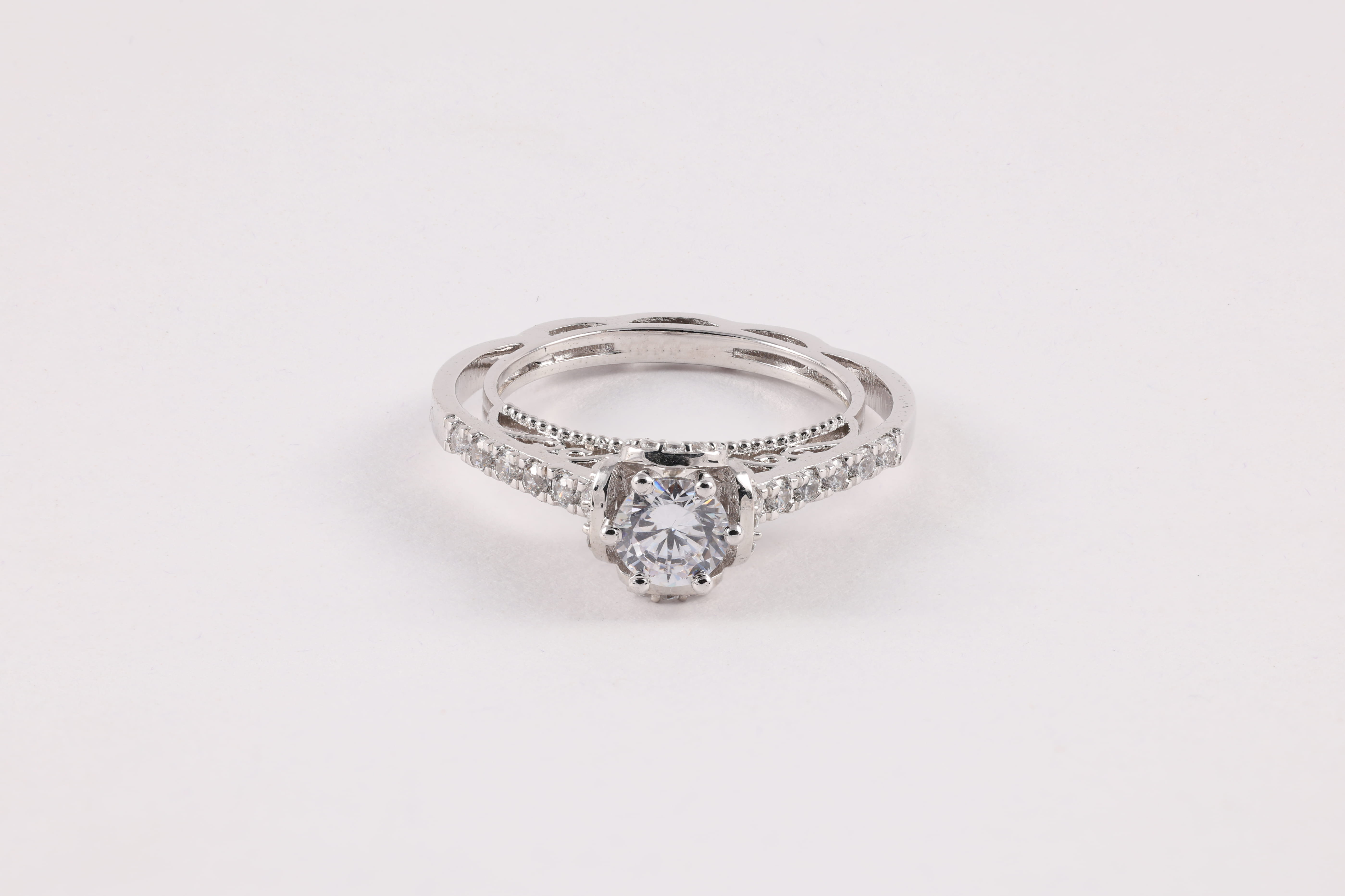 White Gold Vintage-Inspired Diamond Solitaire Ring with Filigree Gallery