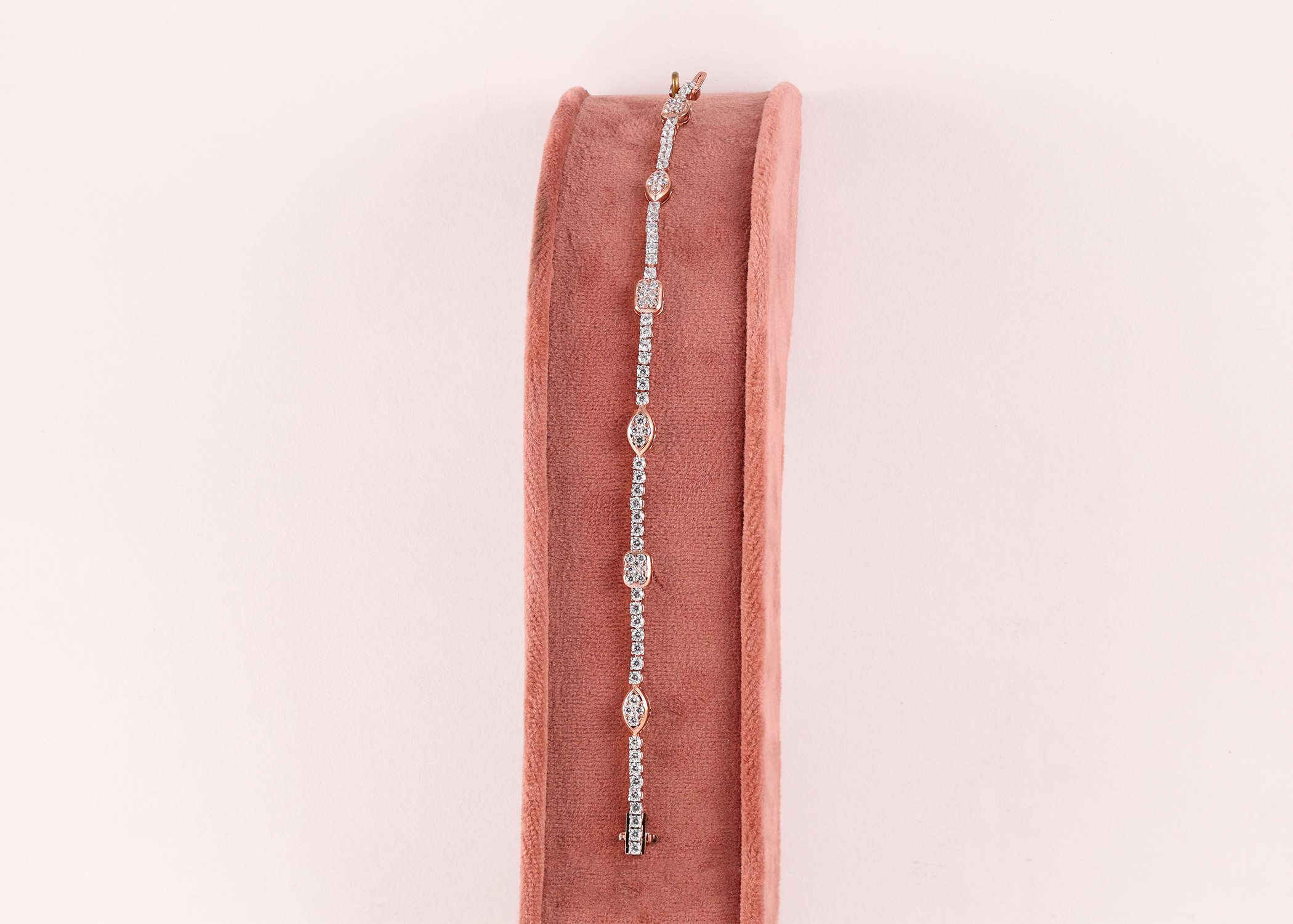 Rose Aura Diamond Bracelet