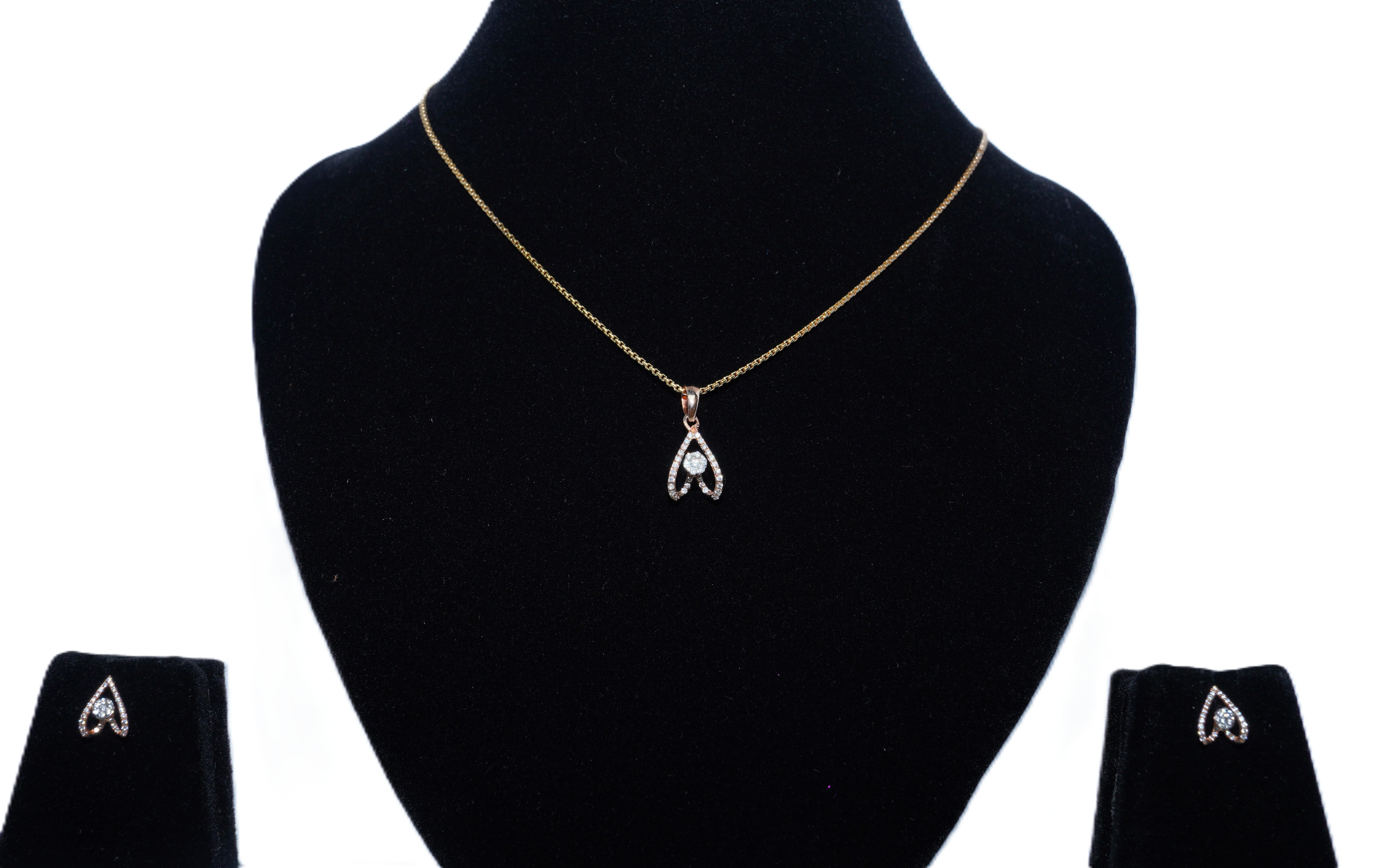 Heart Whisper Diamond Pendant Set