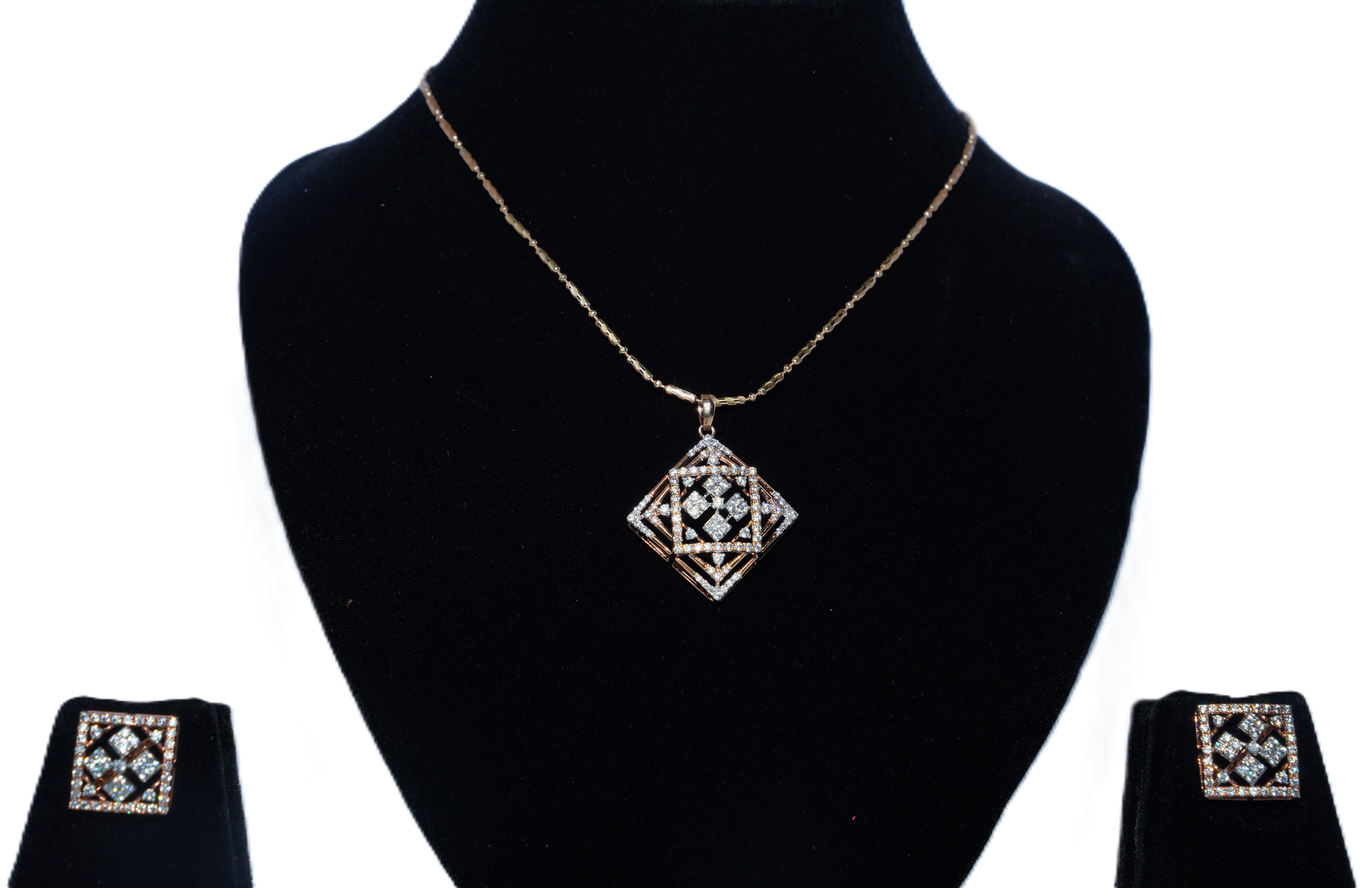 Regal Mosaic Diamond Pendant Set