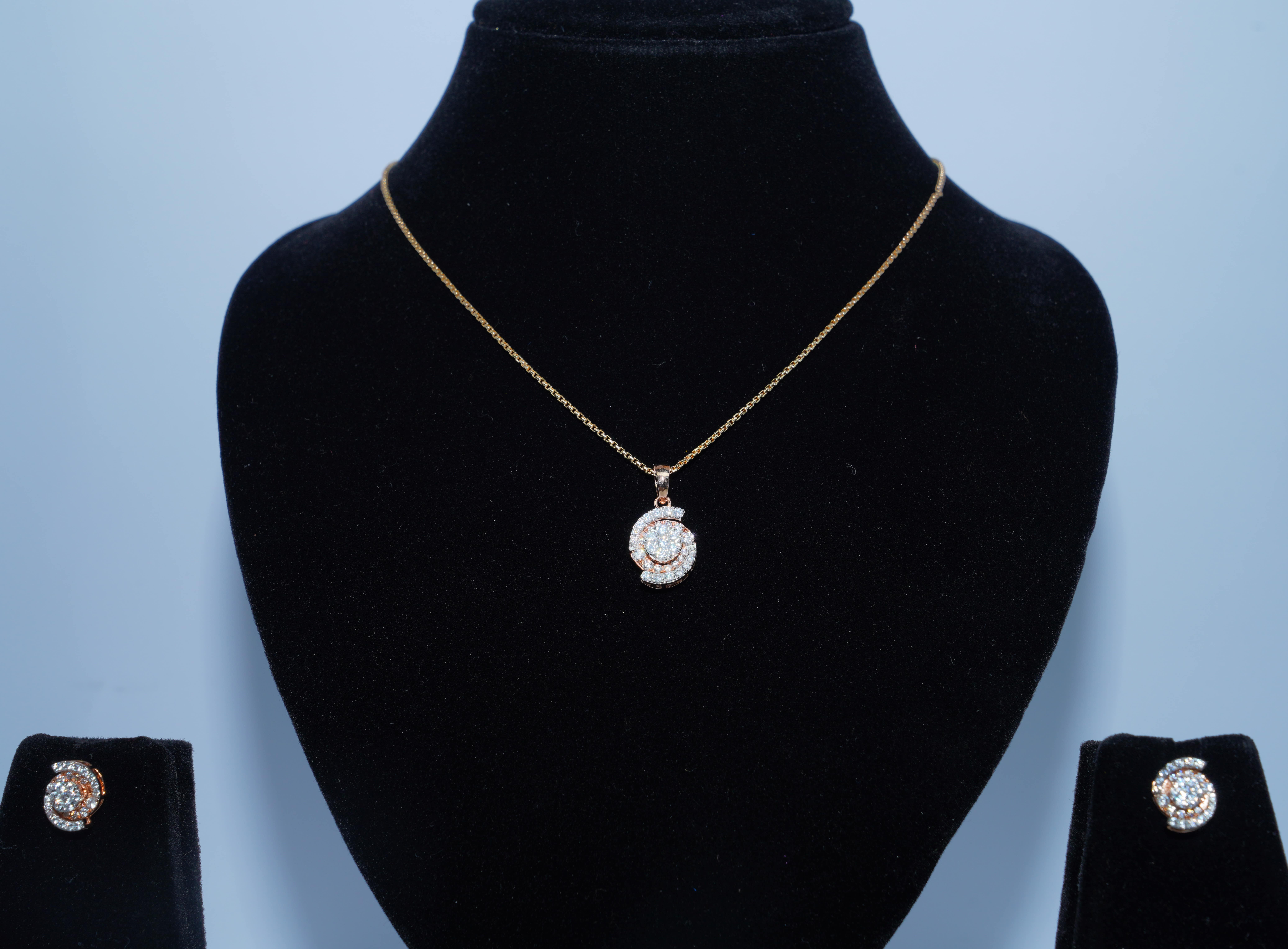 Luna Swirl Diamond Pendant Set