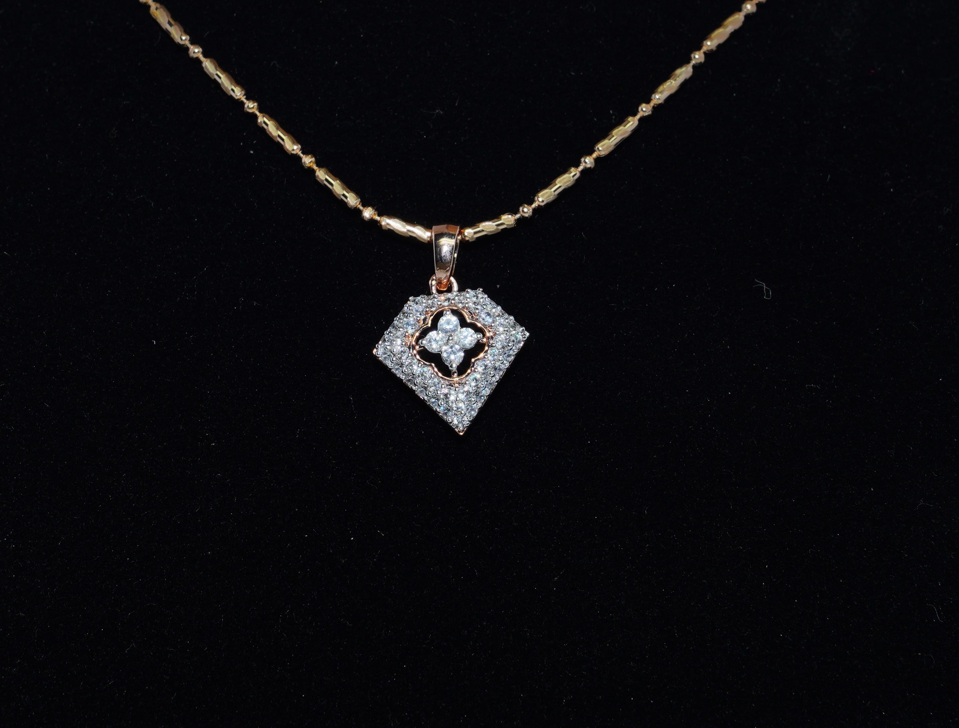 Diamond Clover Royale Pendant Set