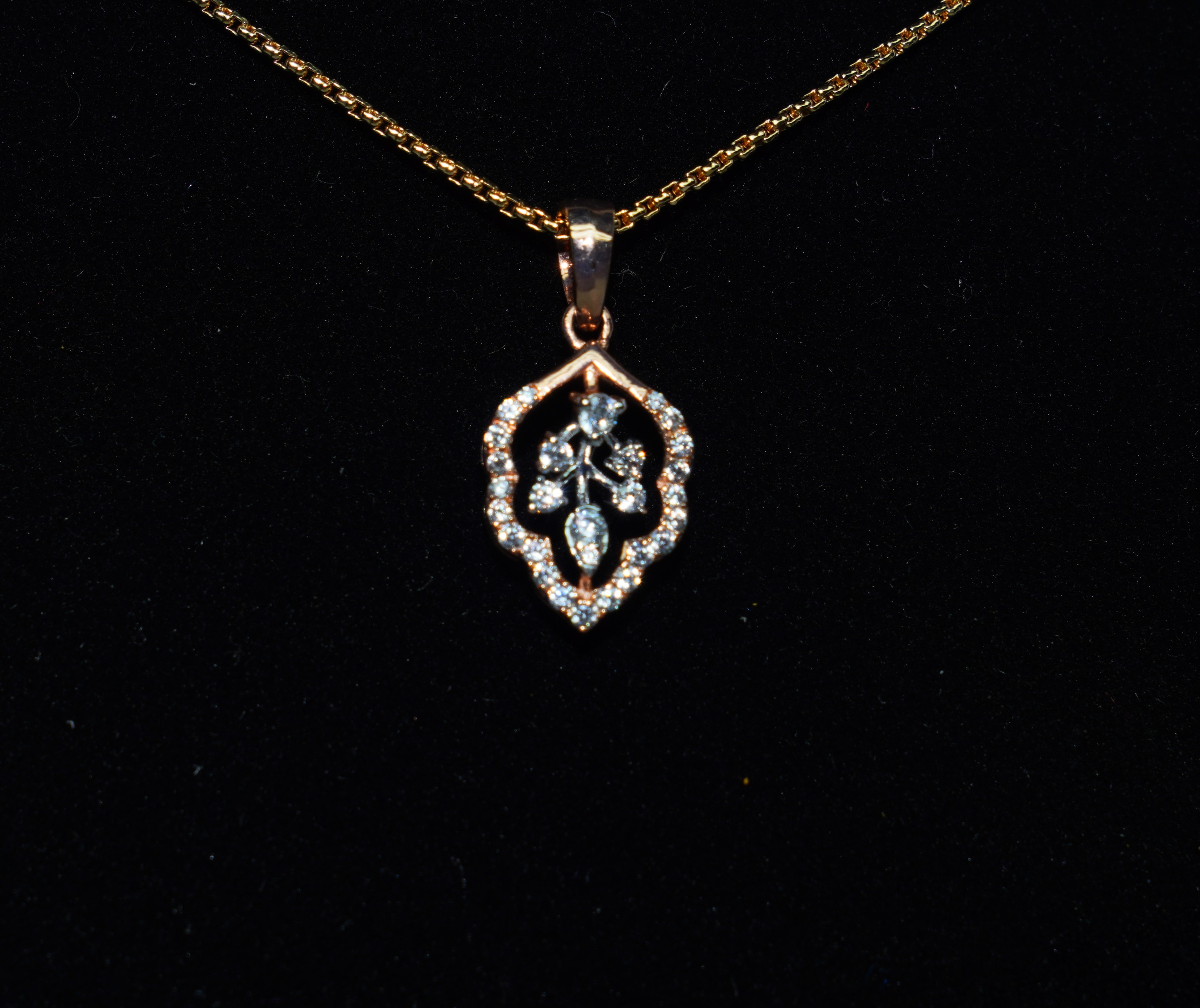 Enchanted Vine Pendant Set