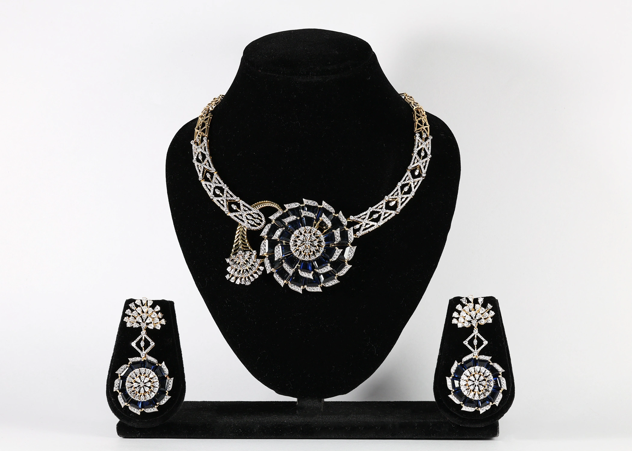 Midnight Bloom Real Gold Diamond Necklace Set with Matching Earrings