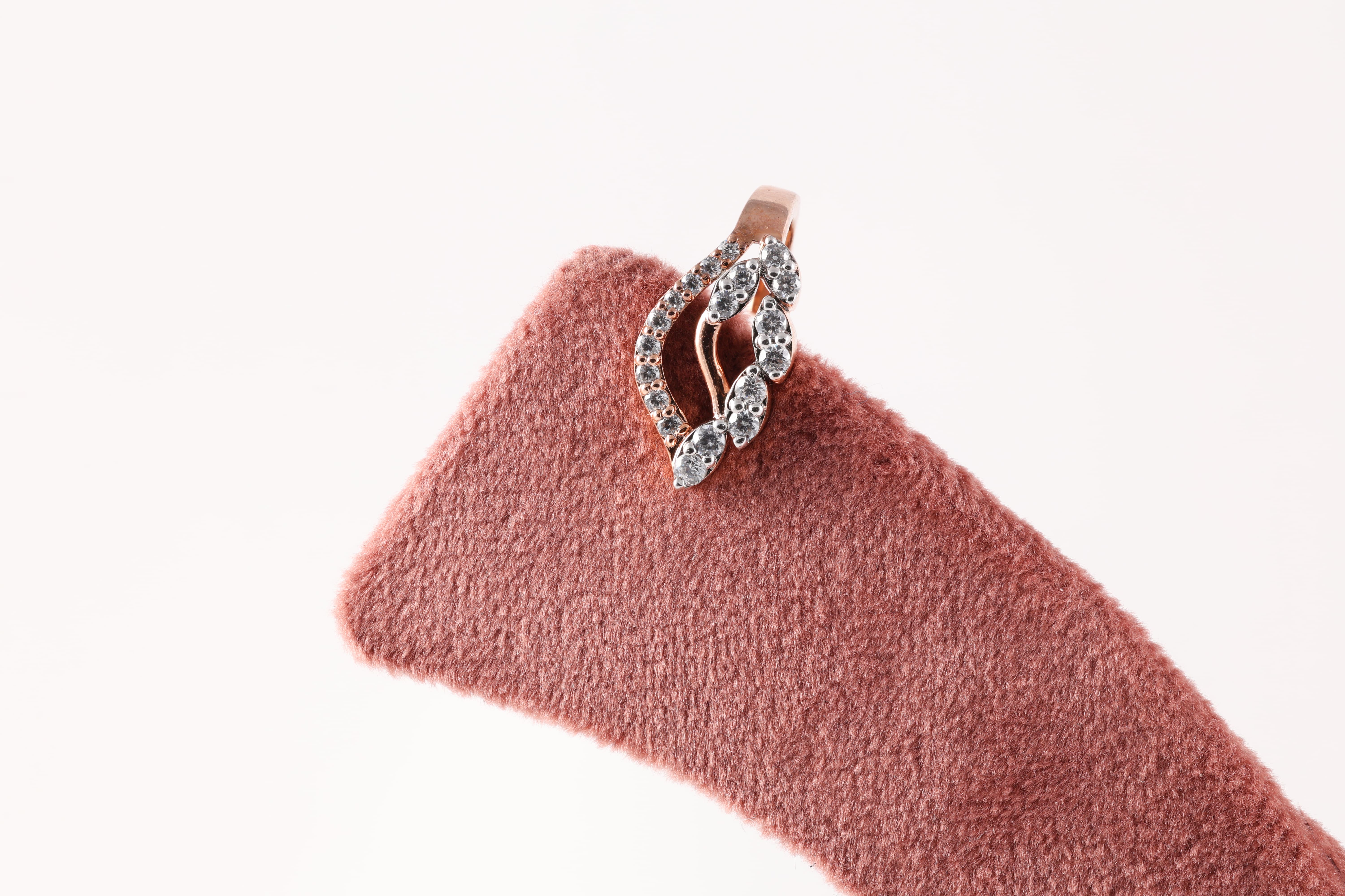 Diamond Leaf Swirl Earring