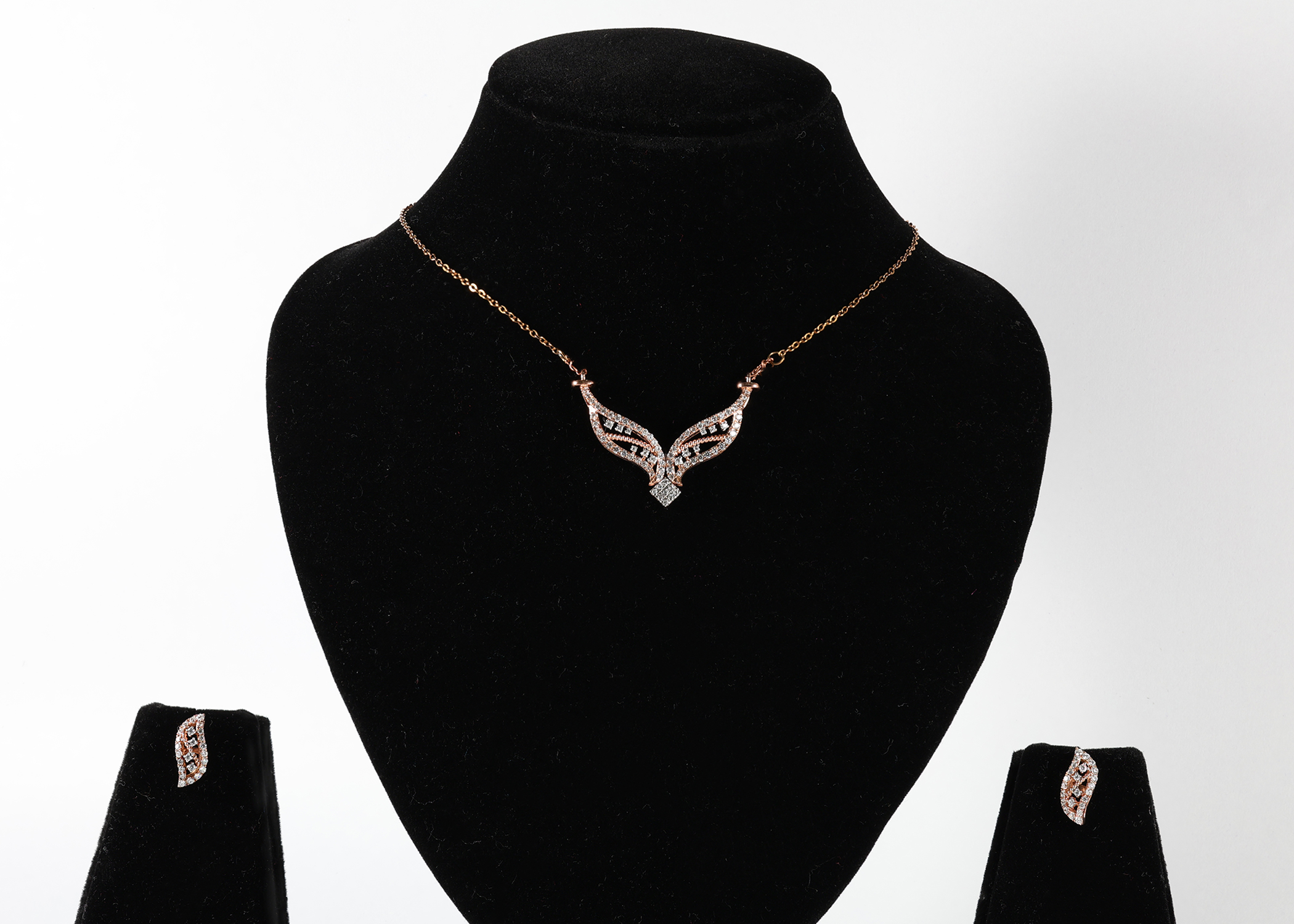 Twin Leaf Real Gold Diamond Mangalsutra Set with Matching Earrings